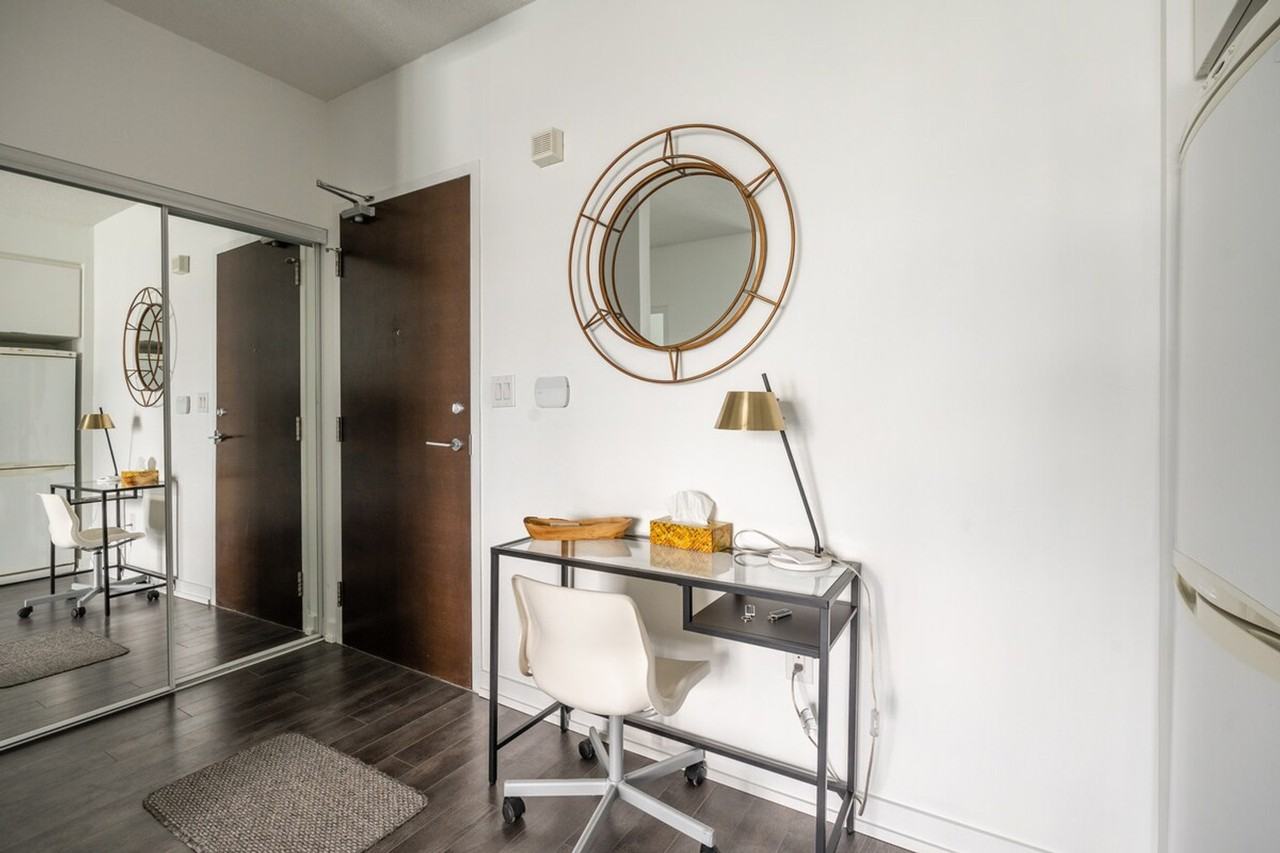 21 Iceboat Terr #1345832P - Photo 6 of 17