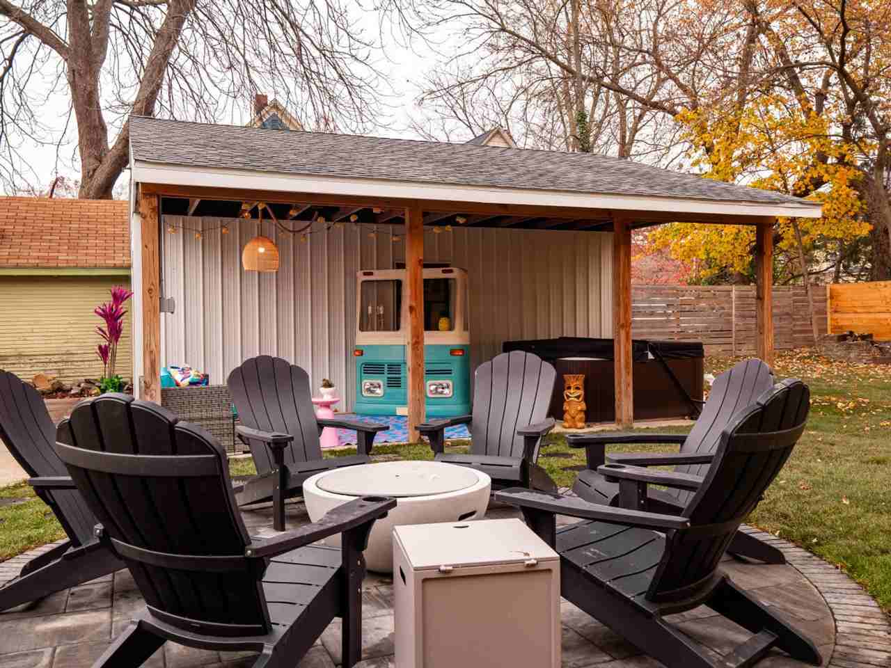 25 N Rose Blvd #1357381P - Photo 2 of 50