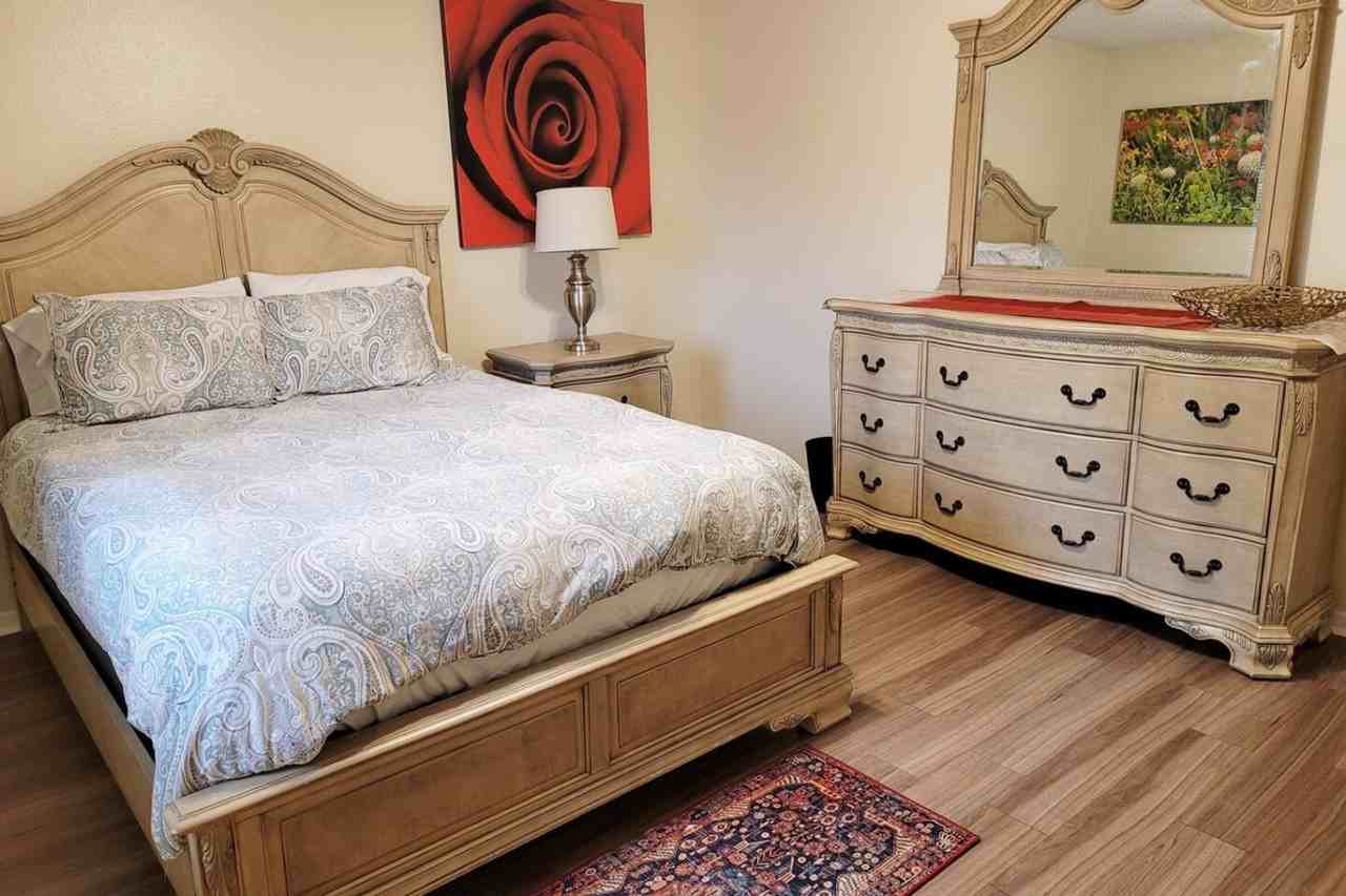 6519 W Newberry Rd #1359105P - Photo 7 of 16