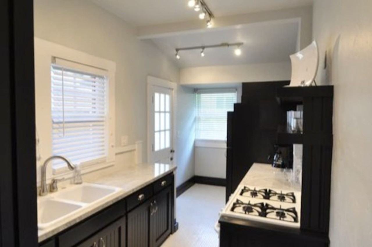 408 Ne 3rd Ave #1359130P - Photo 6 of 12