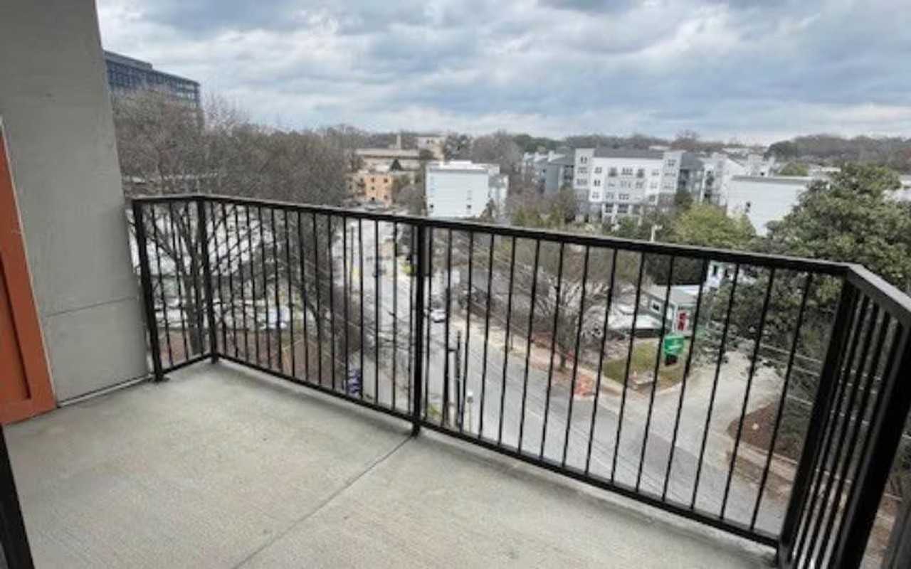 688 Angier Ave Ne #1359737P - Photo 6 of 8