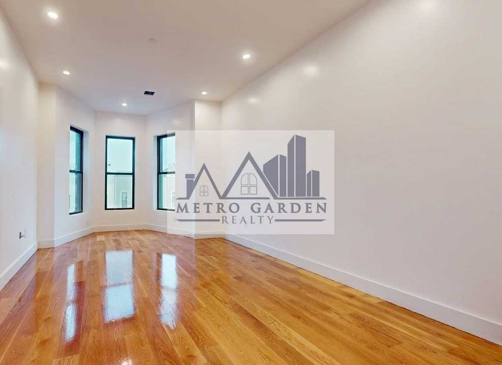 1198 Greene Avenue #1 - Photo 4 of 29