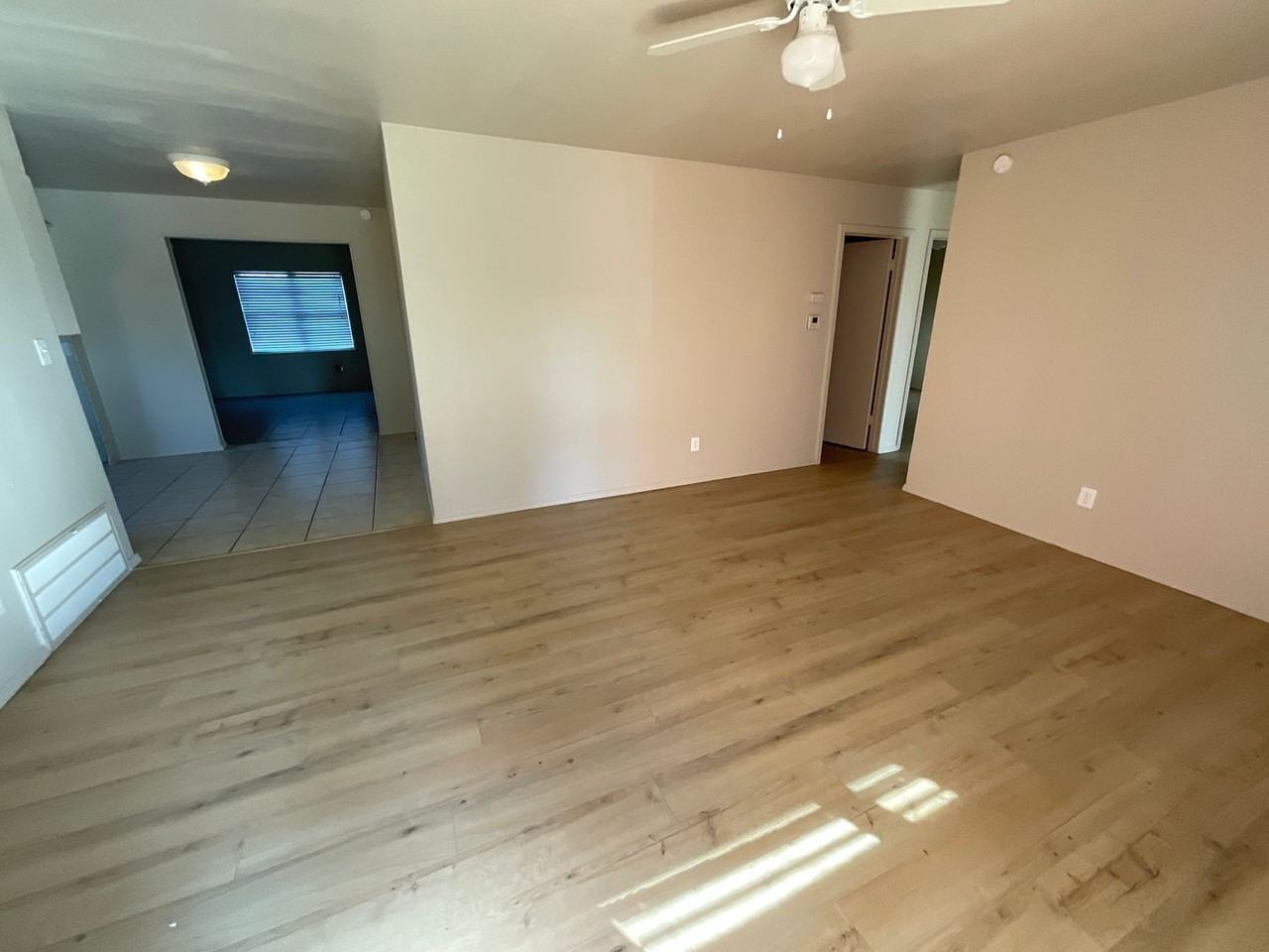 1009 Southwest 65th Street - Photo 2 of 13