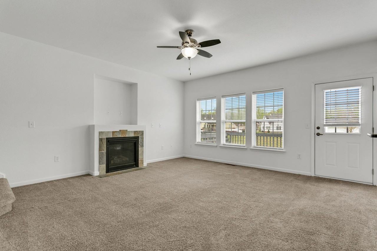 232 Moyock Landing Dr - Photo 5 of 23