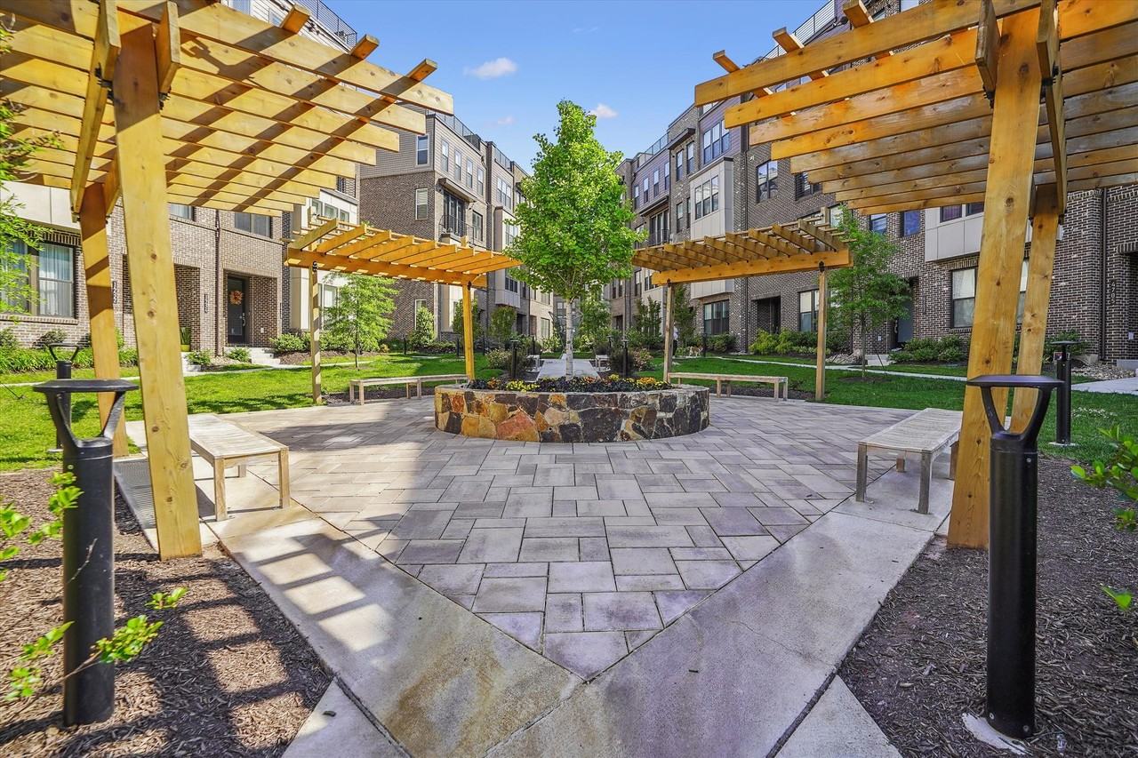 14420 Beckett Glen Cir #902 - Photo 3 of 38