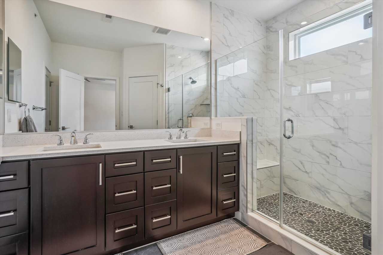 14420 Beckett Glen Cir #902 - Photo 5 of 38