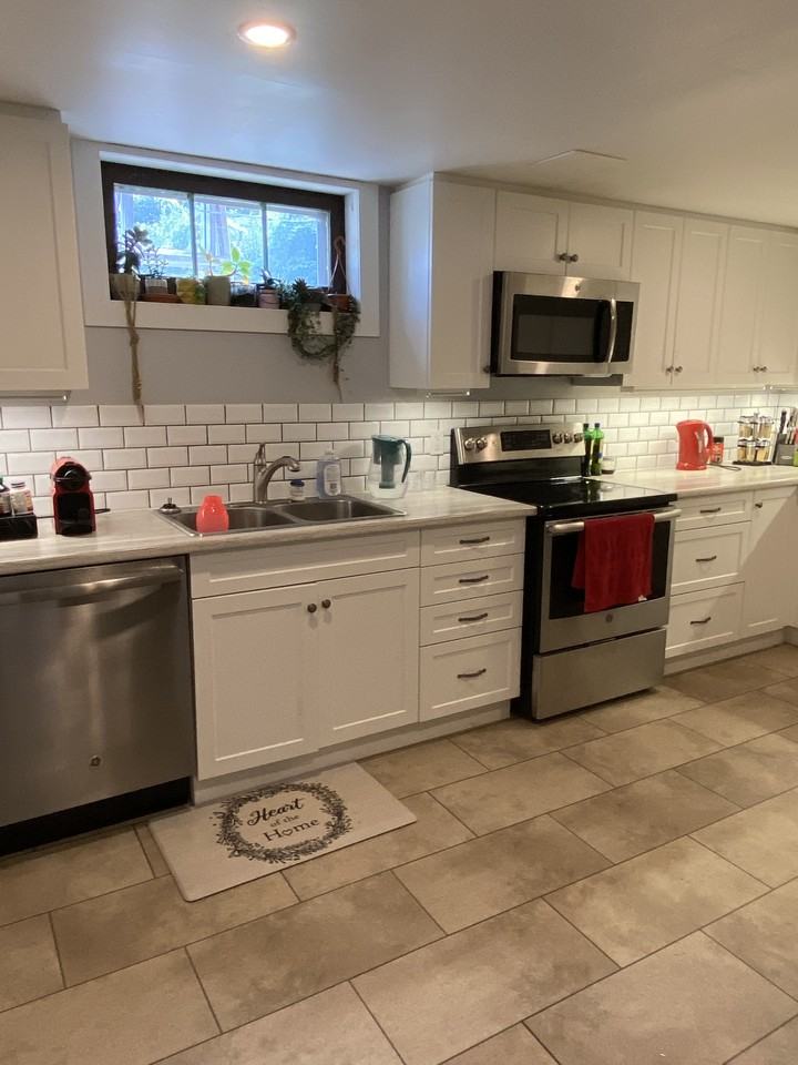 406 Grantham Avenue #2 - Photo 3 of 31