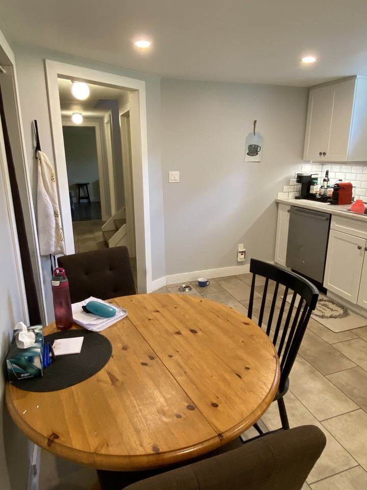 406 Grantham Avenue #2 - Photo 4 of 31