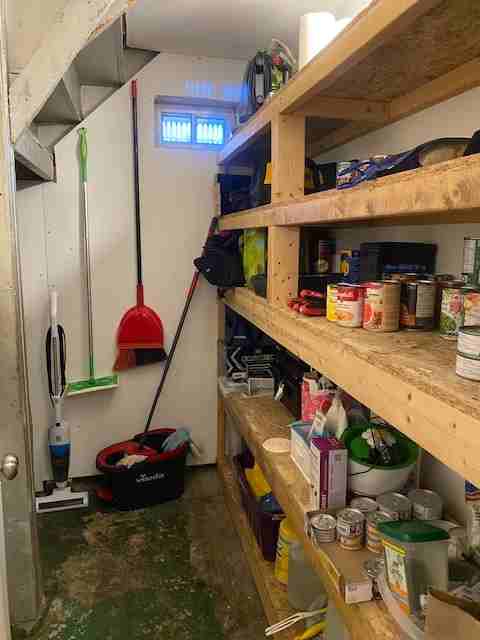 406 Grantham Avenue #2 - Photo 6 of 31