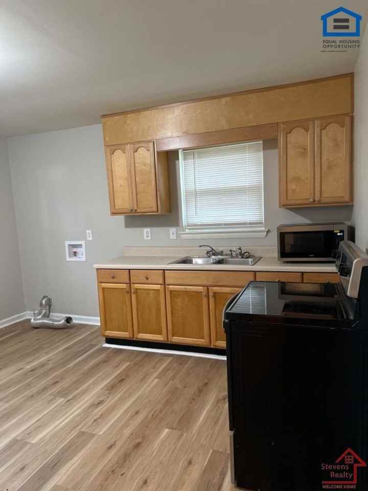 1231 Helena Dr #B - Photo 5 of 16