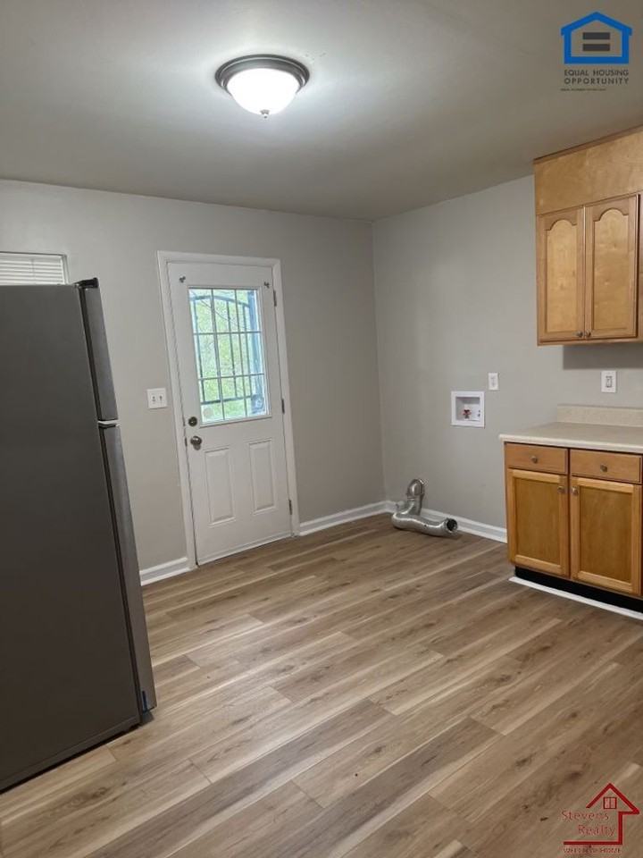 1231 Helena Dr #B - Photo 6 of 16