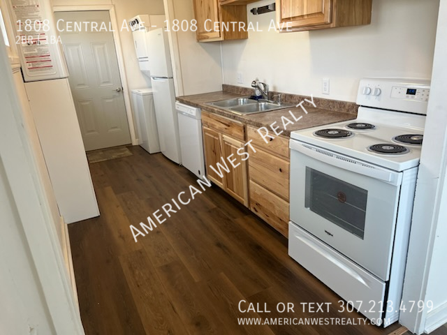 1808 Central Avenue - Photo 2 of 7