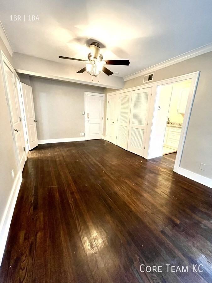 710 West 48th Street #103 - Photo 5 of 12