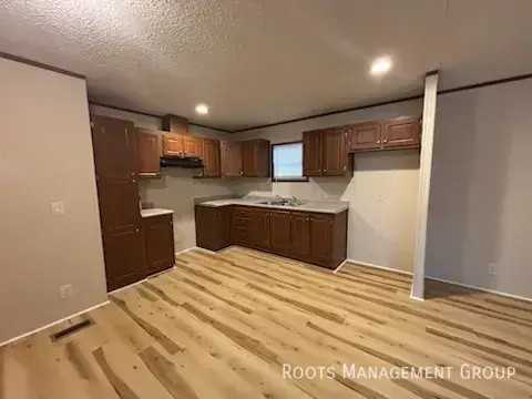 2329 Fredonia Ave - Photo 3 of 9