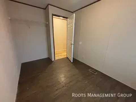 2329 Fredonia Ave - Photo 6 of 9