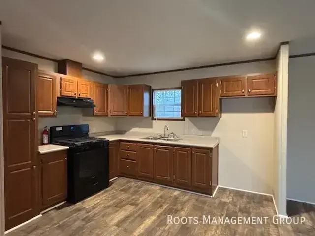 2333 Fredonia Ave - Photo 3 of 10