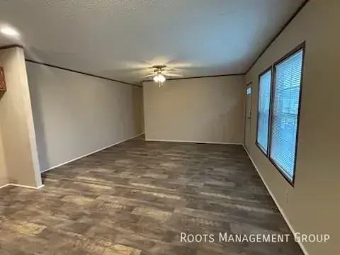 2333 Fredonia Ave - Photo 5 of 10