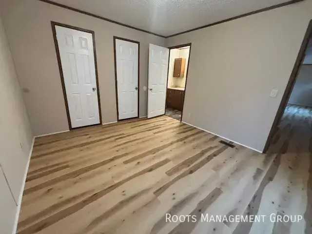 2340 Fredonia Ave - Photo 5 of 9