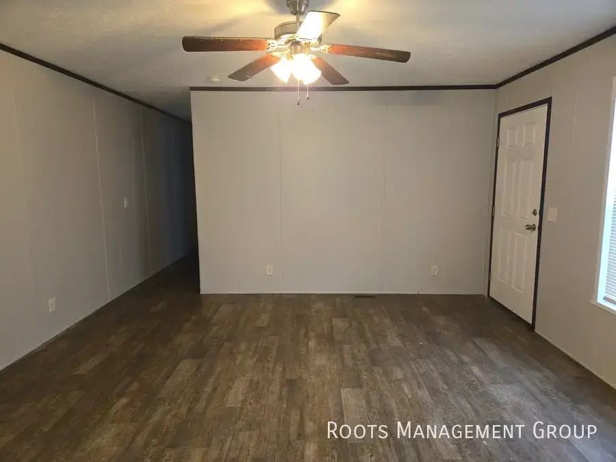 2553 Apollo Dr - Photo 4 of 16