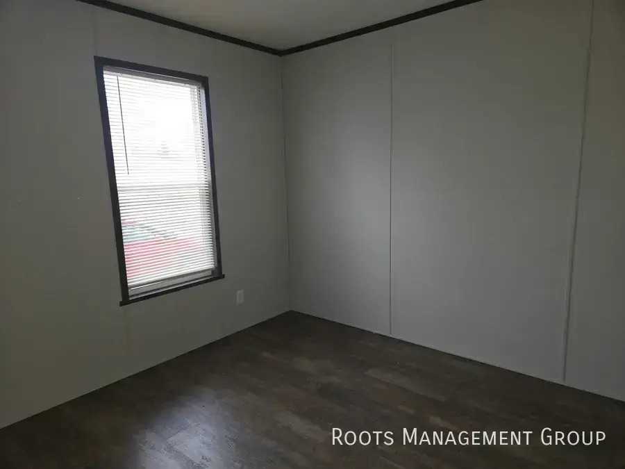 2554 Apollo Dr - Photo 6 of 15