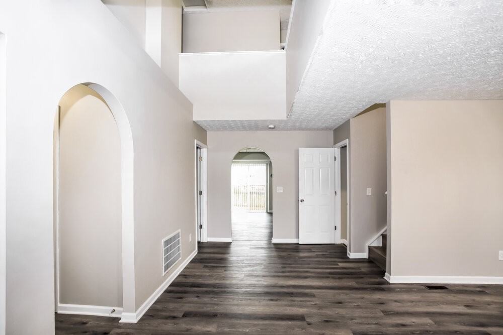 5271 Gobel Dr - Photo 5 of 18