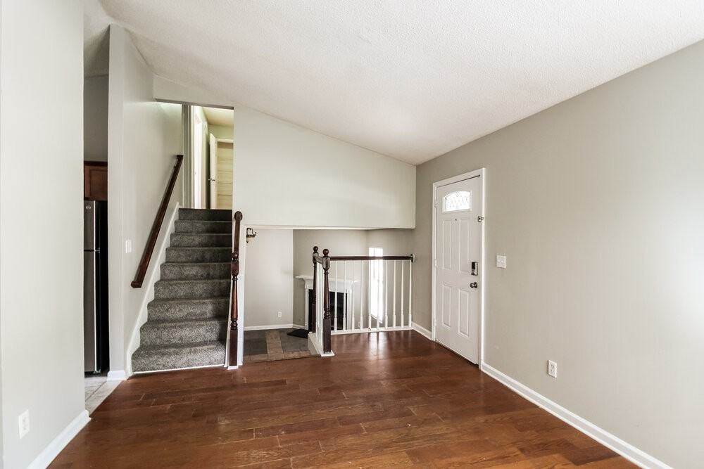 6229 Creekford Ln - Photo 6 of 18