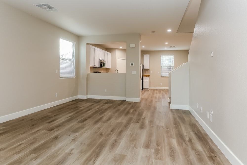 10751 Broxden Junction Ave - Photo 4 of 17