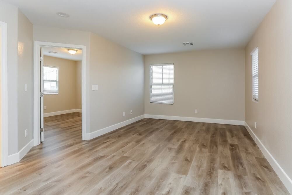 10751 Broxden Junction Ave - Photo 6 of 17