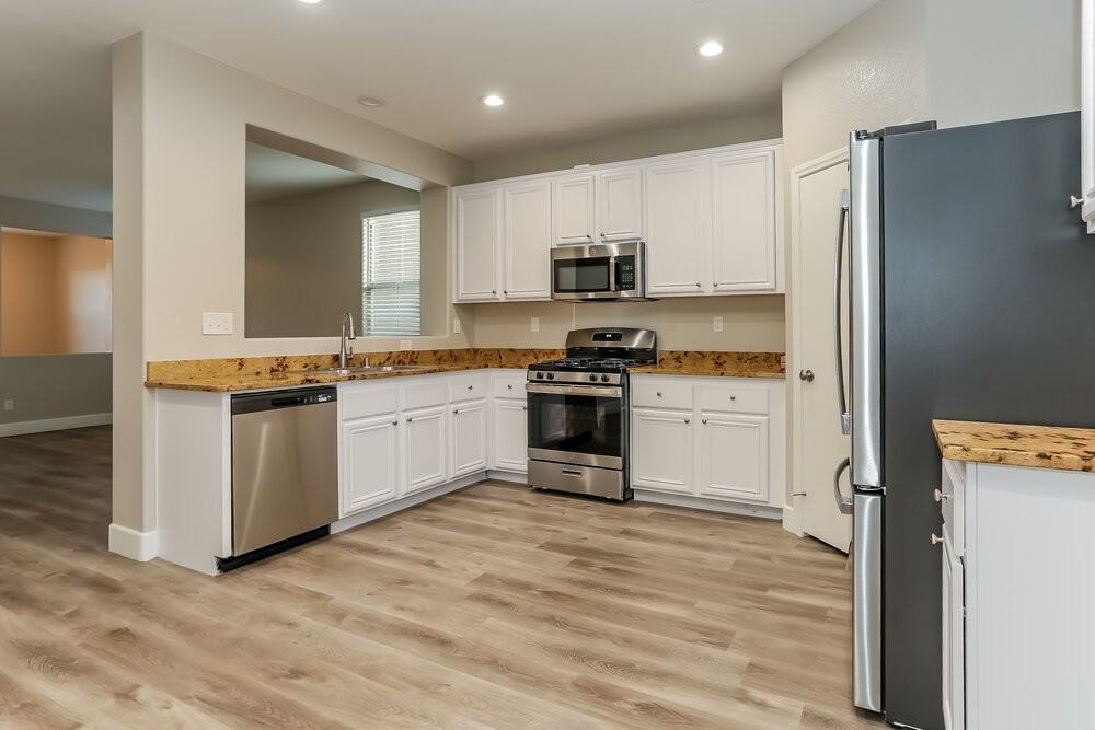 10751 Broxden Junction Ave - Photo 7 of 17