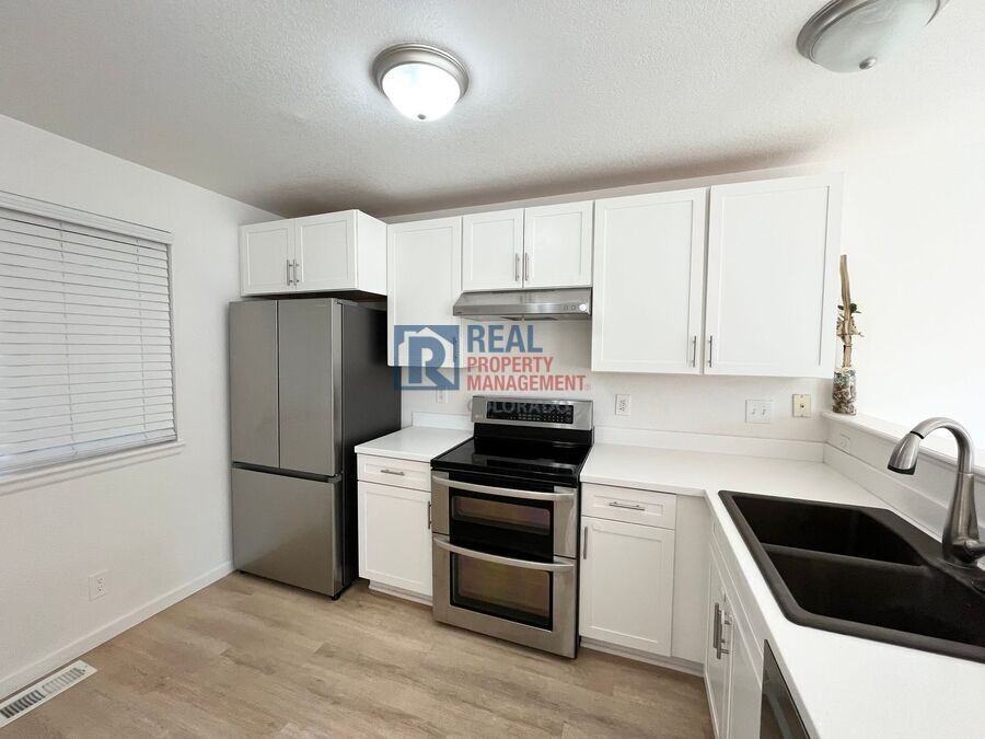 2116 East 103rd Avenue - Photo 2 of 15