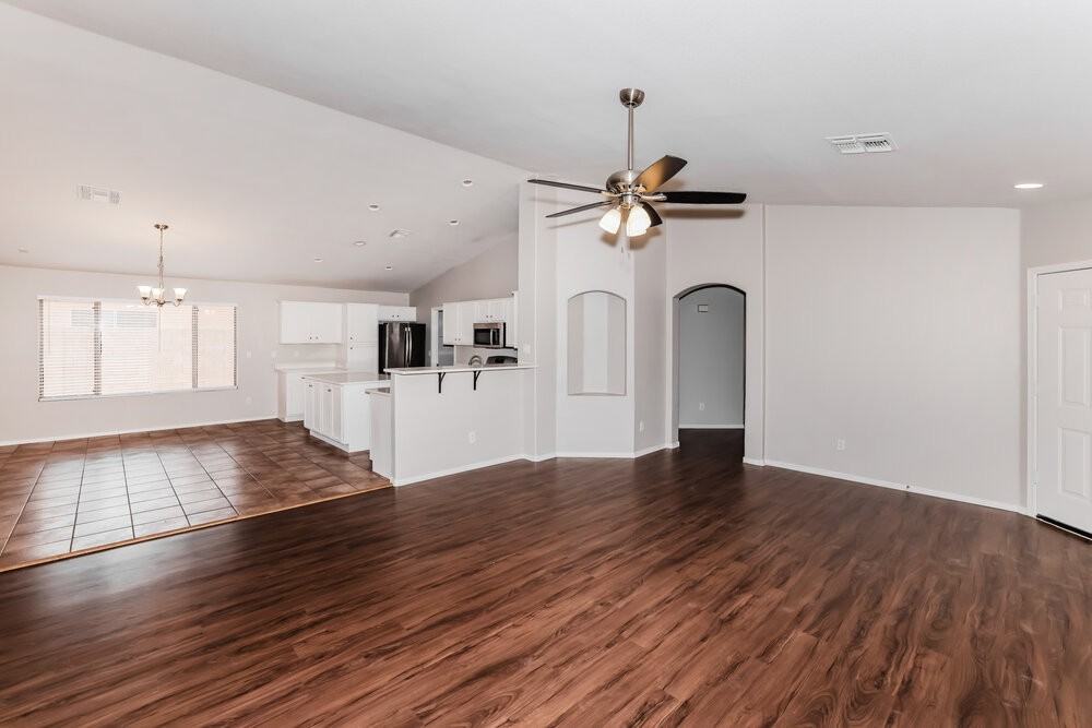 15821 Tara Lane - Photo 3 of 16