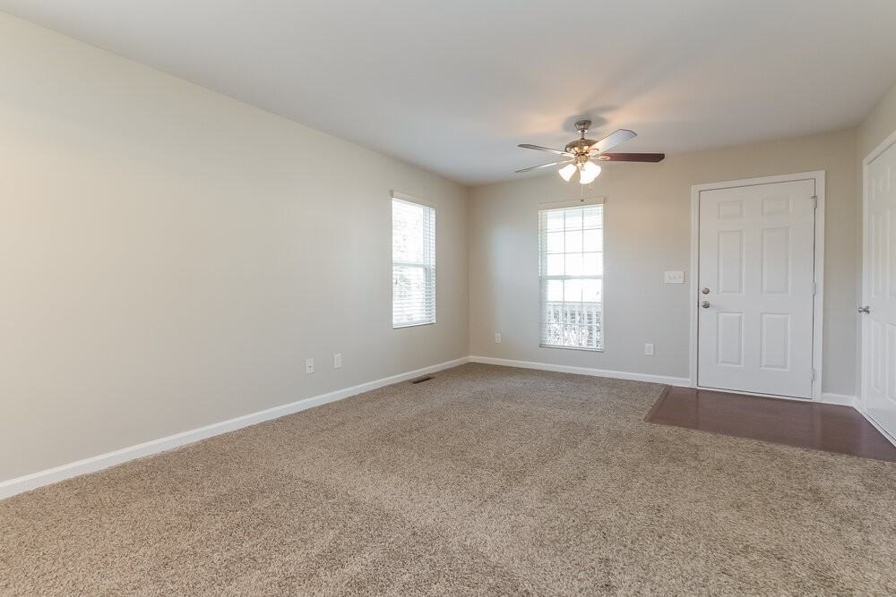 94 Hood Park Dr - Photo 5 of 18