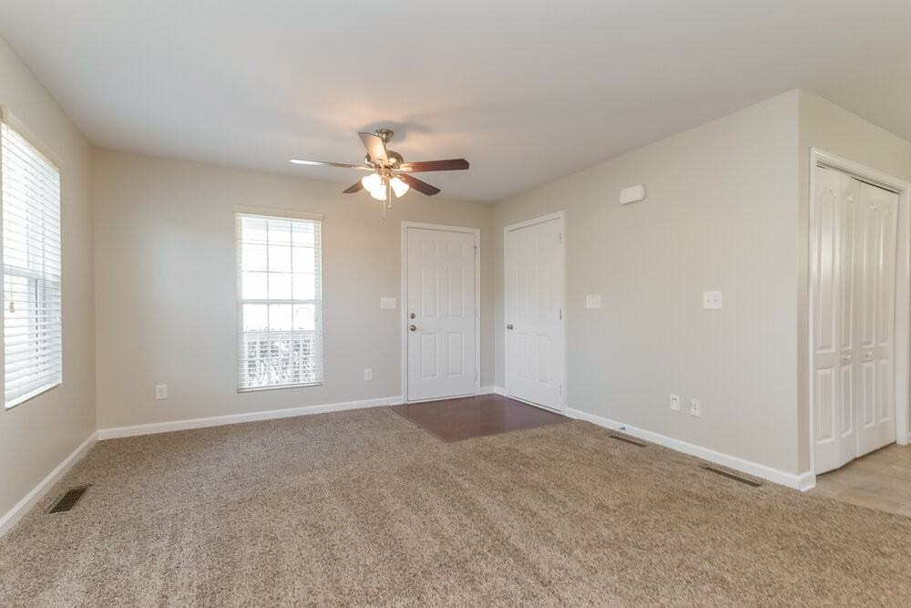 94 Hood Park Dr - Photo 6 of 18