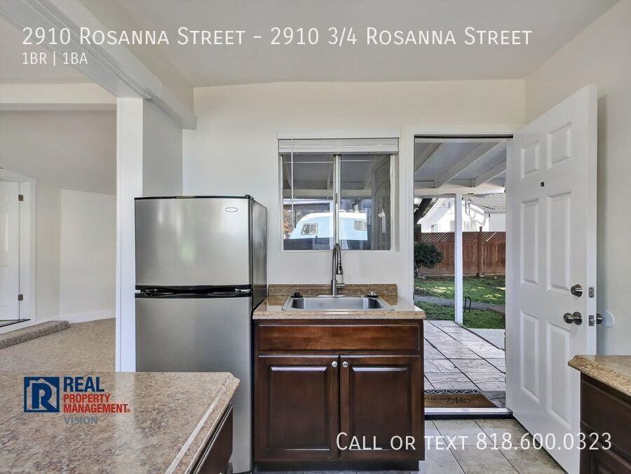 2910 Rosanna St - Photo 2 of 22