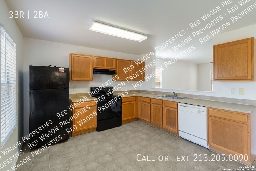 9423 Maraval Creek - Photo 6 of 19