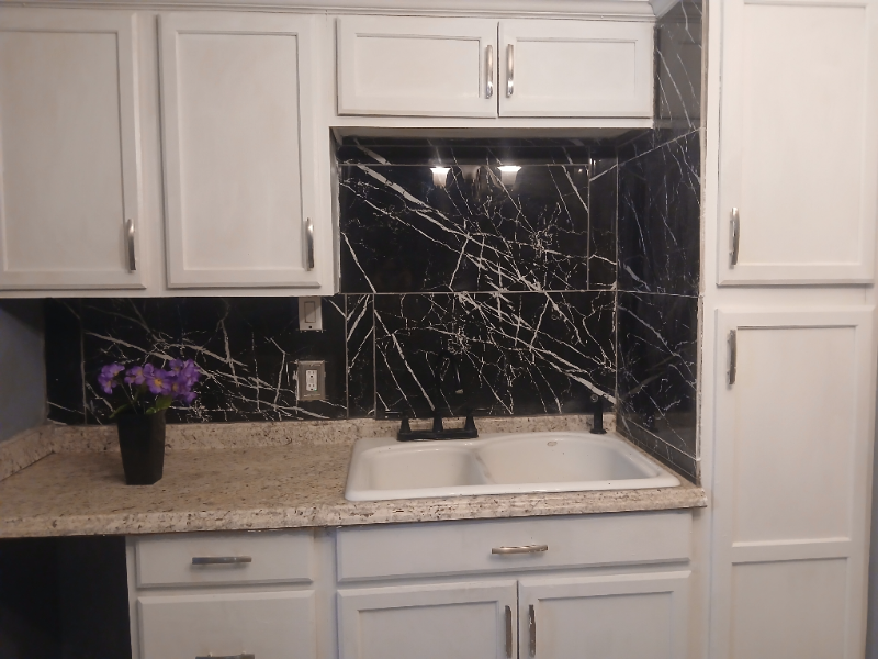 1304 Dewey Ln - Photo 4 of 22