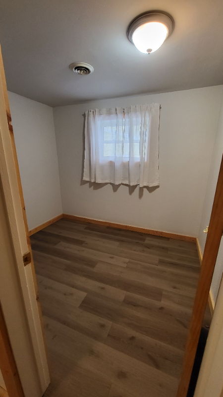 139 Mcnamara Avenue - Photo 3 of 23