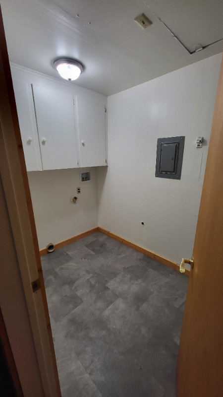 139 Mcnamara Avenue - Photo 5 of 23