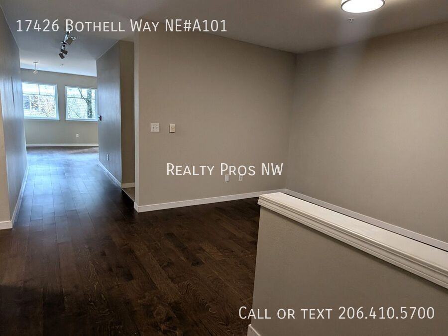 17426 Bothell Way Northeast - Photo 6 of 33