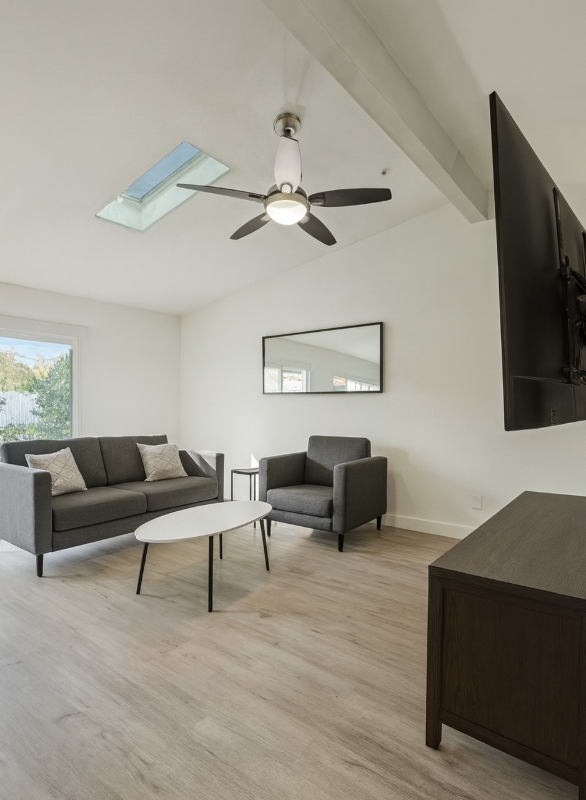 4576 Borner St - Photo 2 of 4