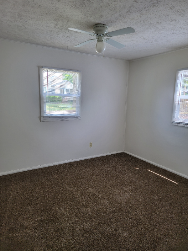 2915 South 11th Street - Photo 2 of 8