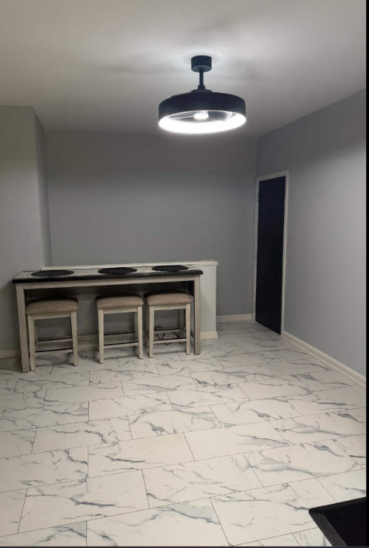 128 Vineyard Drive - Photo 3 of 15