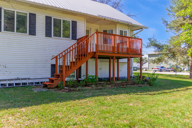 707 East Brick Street - Photo 3 of 20