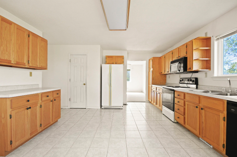 707 East Brick Street - Photo 5 of 20