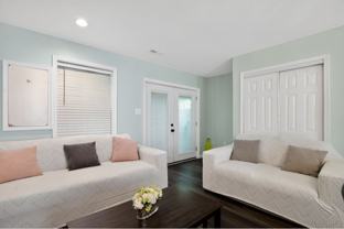 405 Westminster Ln - Photo 1 of 1