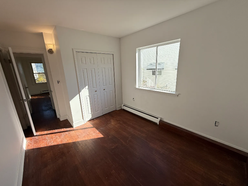 22174 Cushing Ave - Photo 7 of 8