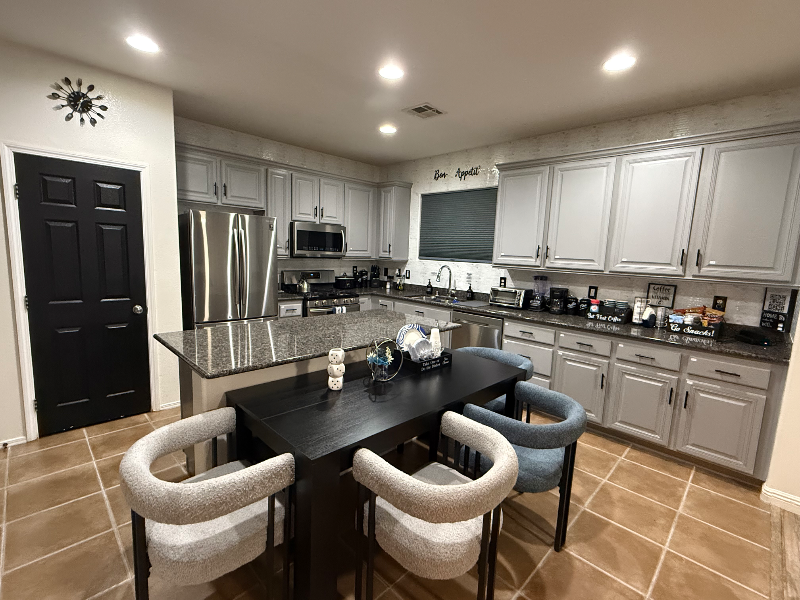 6717 Correen Hills Court - Photo 4 of 17