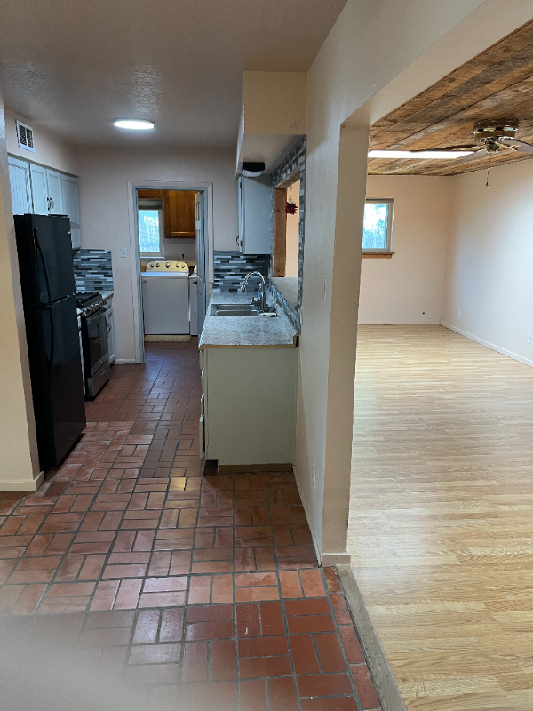 2405 Camino Capitan - Photo 3 of 11