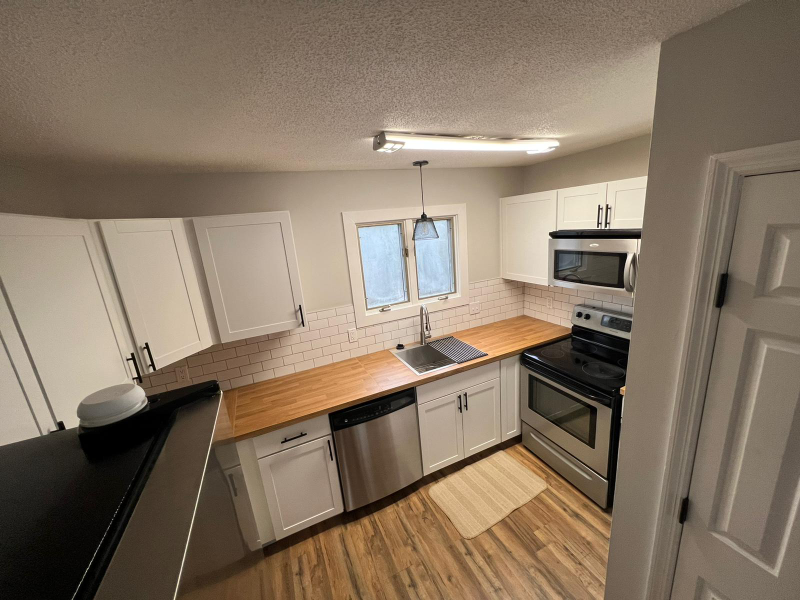 515 37th Avenue North - Photo 3 of 7