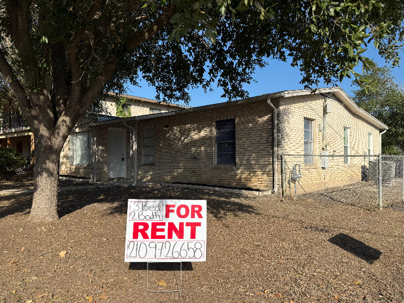 202 Florencia Avenue - Photo 2 of 16